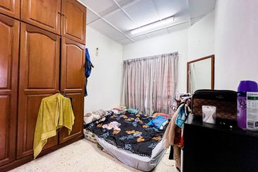 Taman Kinrara Seksyen 4