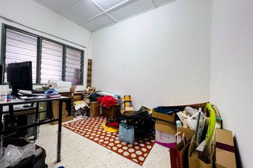 Taman Kinrara Seksyen 4