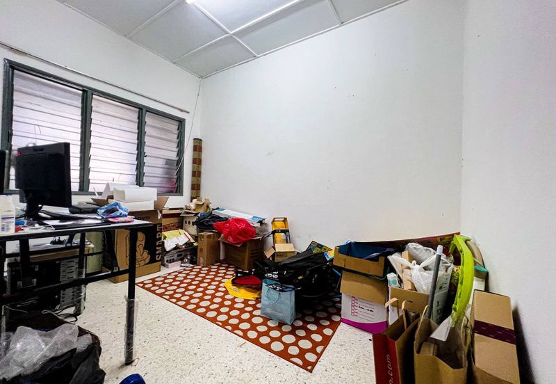 Taman Kinrara Seksyen 4