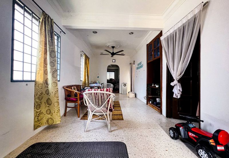 Taman Kinrara Seksyen 4