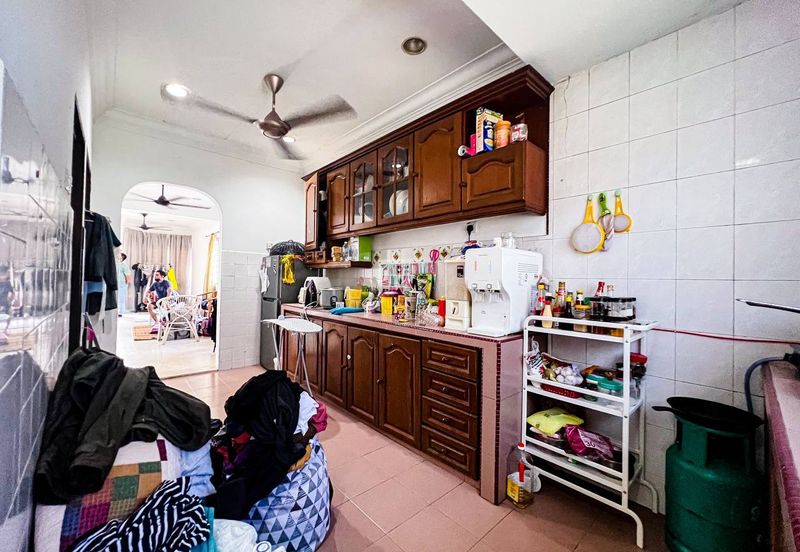 Taman Kinrara Seksyen 4