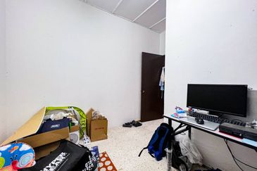 Taman Kinrara Seksyen 4