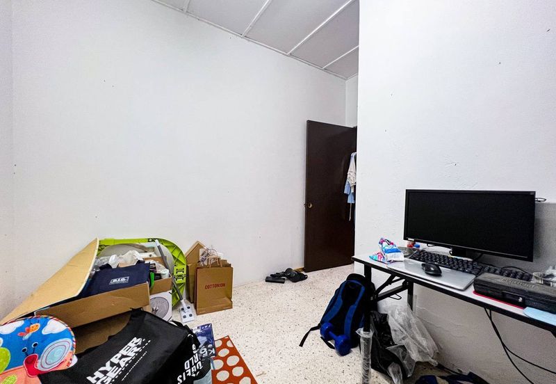 Taman Kinrara Seksyen 4