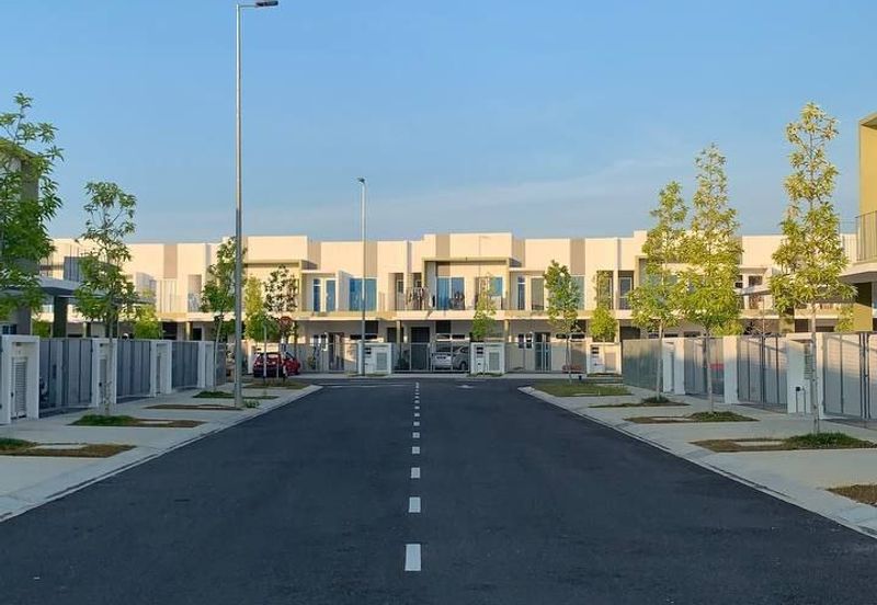 Cyberwood Cybersouth, Dengkil