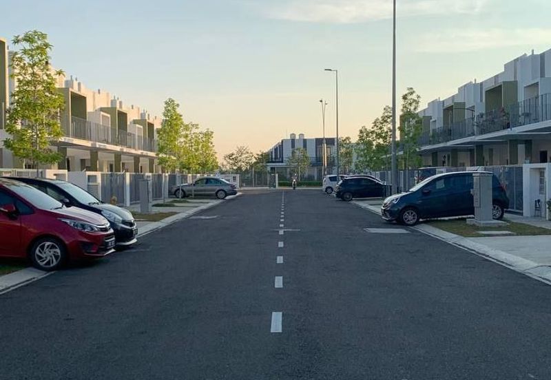 Cyberwood Cybersouth, Dengkil