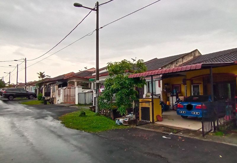 Taman Lestari Puchong