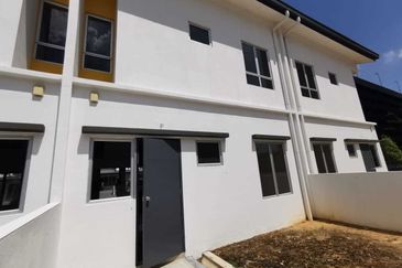 2 storey Kita Harmoni Cybersouth, Dengkil Termurah,New House,Big Area