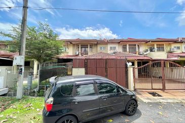 Taman Saujana Puchong