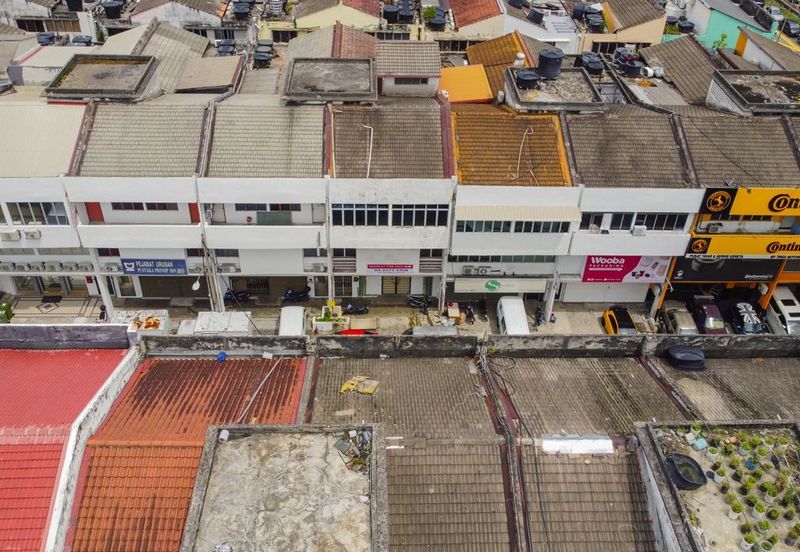 (Non Bumi, MURAH, VACANT MOVE IN) 3.5 Storey Shoplot Jalan Radin Anum, Sri Petaling