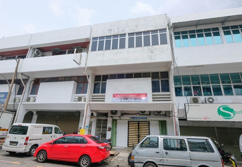 (Non Bumi, MURAH, VACANT MOVE IN) 3.5 Storey Shoplot Jalan Radin Anum, Sri Petaling