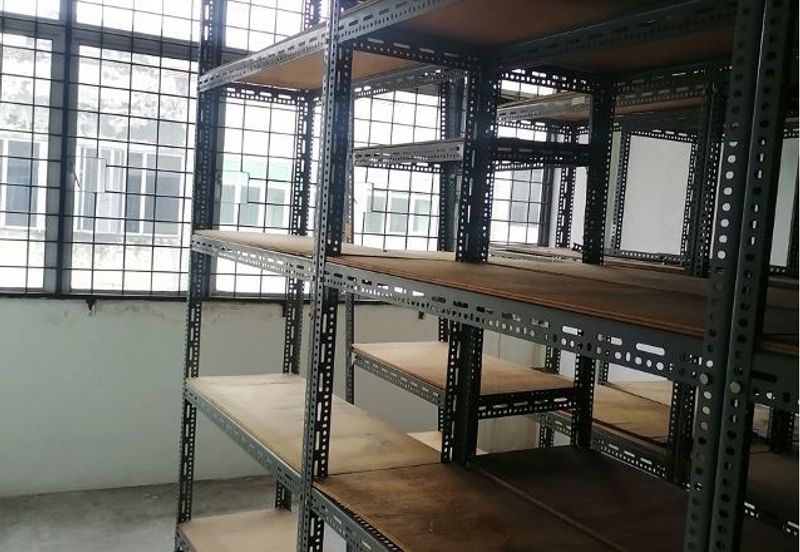 (Non Bumi, MURAH, VACANT MOVE IN) 3.5 Storey Shoplot Jalan Radin Anum, Sri Petaling