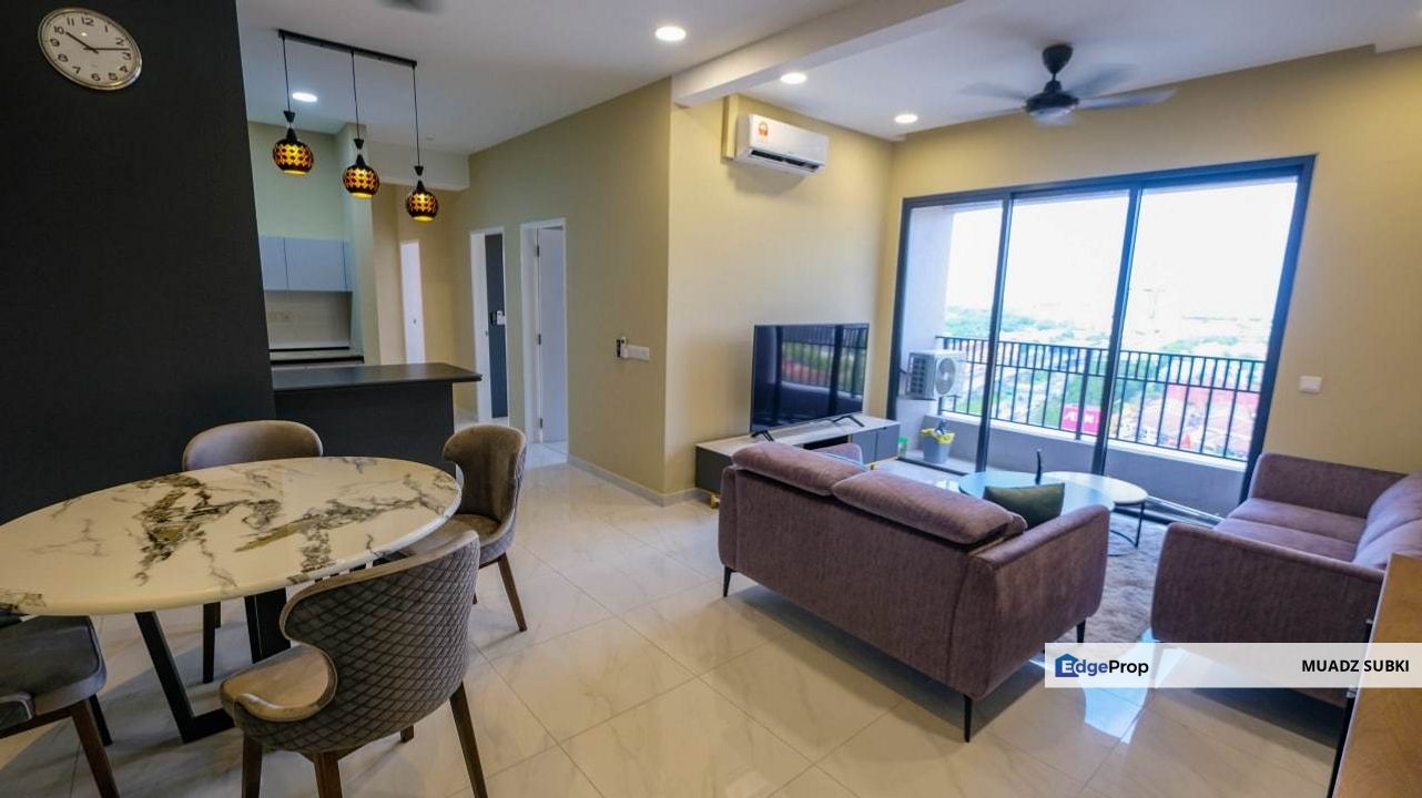 Equine Residence Seri Kembangan Nonbumi Fully Furnish 4rooms Renovated, Selangor, Seri Kembangan