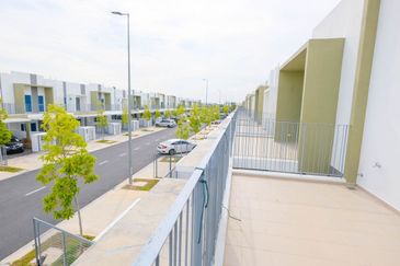 Cyberwood Cybersouth, Dengkil