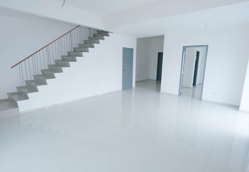 Cyberwood Cybersouth, Dengkil