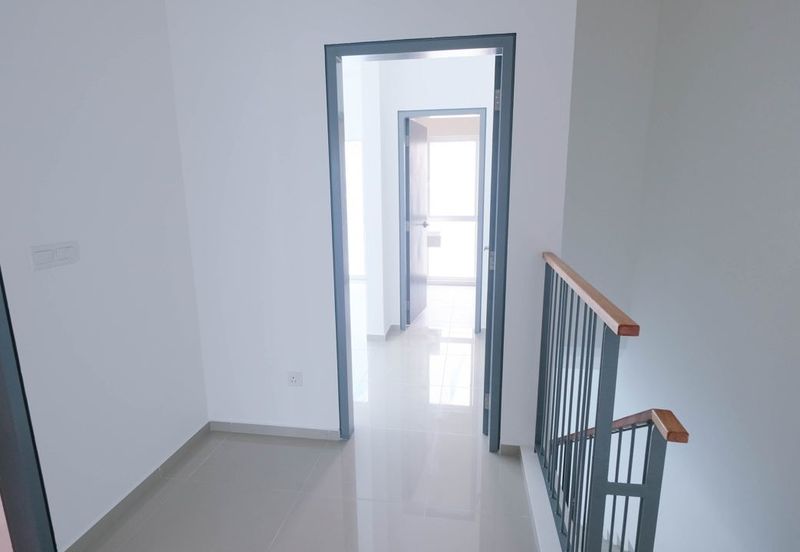 Cyberwood Cybersouth, Dengkil