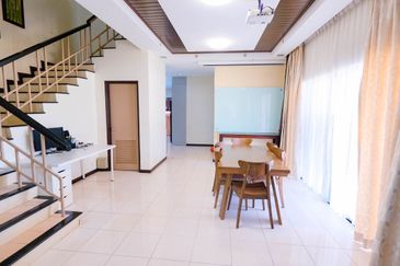 2sty Bukit Jelutong Shah Alam Corner,Reno Cantik, Freehold, Face East