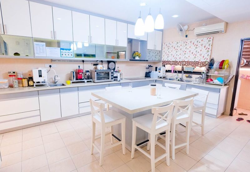 2sty Bukit Jelutong Shah Alam Corner,Reno Cantik, Freehold, Face East