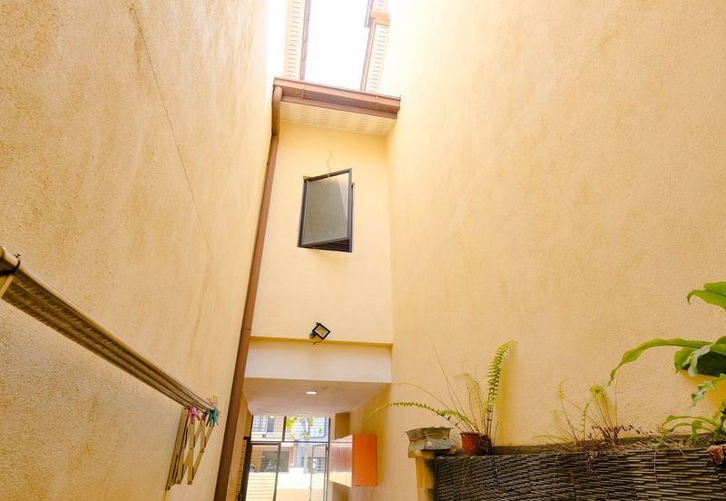 2sty Bukit Jelutong Shah Alam Corner,Reno Cantik, Freehold, Face East