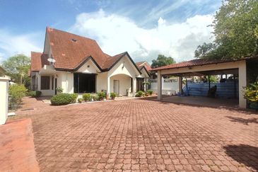 Desa Pinggiran Putra