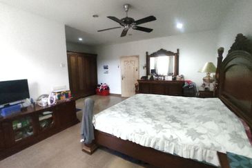 Desa Pinggiran Putra