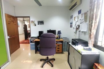 Desa Pinggiran Putra