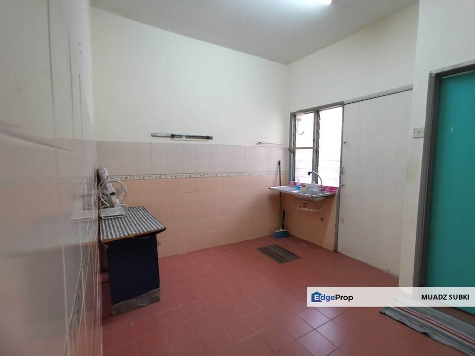 [FACING TAMAN, DEKAT SURAU, MURAH] 2 storey Landed House Sekyen 3 near UKM Bangi, Selangor, Bangi