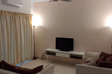 Puncak Jalil PUJ 4 Seri Kembangan 2.5 sty Fully Furnish,Cantik, 5Rooms