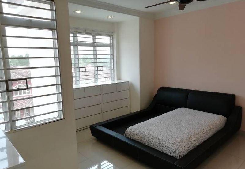 Puncak Jalil PUJ 4 Seri Kembangan 2.5 sty Fully Furnish,Cantik, 5Rooms