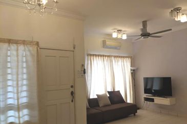 Puncak Jalil PUJ 4 Seri Kembangan 2.5 sty Fully Furnish,Cantik, 5Rooms