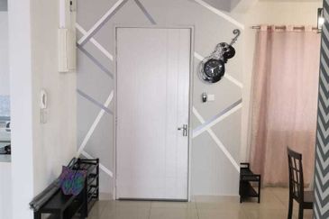 Cyberjaya Puchong Vision Residence Corner, 2park, Fully Furnish, Cantik