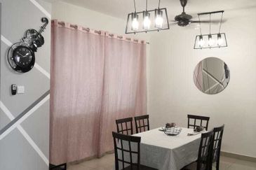 Cyberjaya Puchong Vision Residence Corner, 2park, Fully Furnish, Cantik