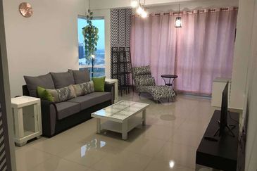Cyberjaya Puchong Vision Residence Corner, 2park, Fully Furnish, Cantik