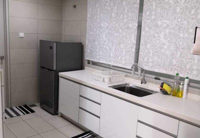 Cyberjaya Puchong Vision Residence Non Bumi, Corner, 2park, Full Furnish