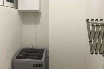 Cyberjaya Puchong Vision Residence Non Bumi, Corner, 2park, Full Furnish