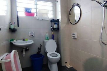 Bandar Saujana Putra 2storey house SUPER CANTIK RENO, EXTEND KITCHEN