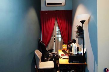 Bandar Saujana Putra 2storey house SUPER CANTIK RENO, EXTEND KITCHEN