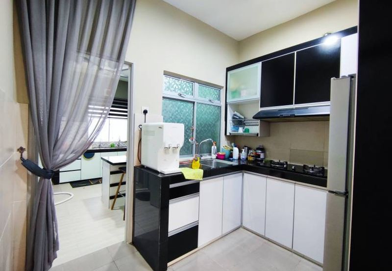 Bandar Saujana Putra 2storey house SUPER CANTIK RENO, EXTEND KITCHEN