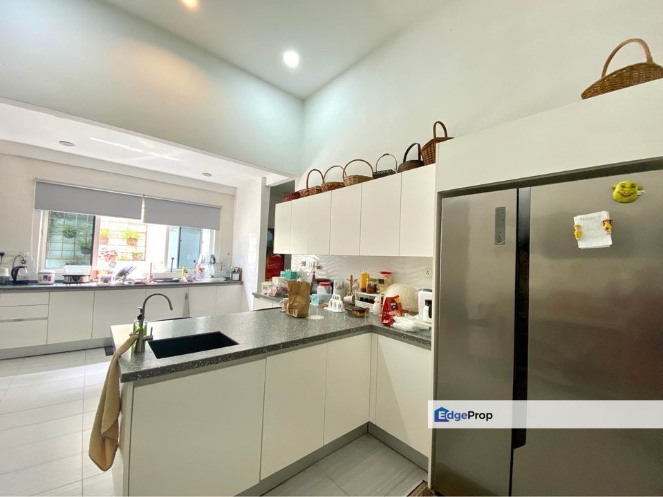 2half Bungalow Seksyen 3 Shah Alam CANTIK RENOVATE, 6ROOMS, JAKUZZI, FACE OPEN, Selangor, Shah Alam