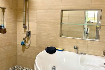 Seksyen 3, Shah Alam