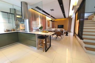 Parkfield Residences, Tropicana Heights