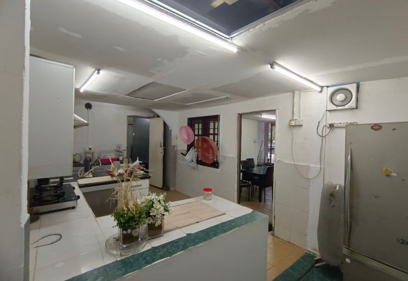 SemiD Cluster 2sty Putra Perdana Puchong NonBumi,Face Open, Extend Dapur