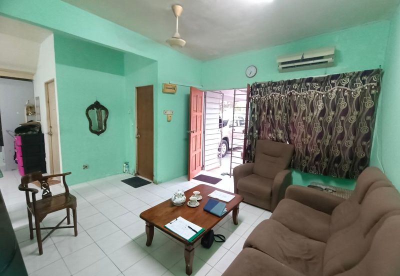 SemiD Cluster 2sty Putra Perdana Puchong NonBumi,Face Open, Extend Dapur