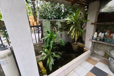 SemiD Cluster 2sty Putra Perdana Puchong NonBumi,Face Open, Extend Dapur