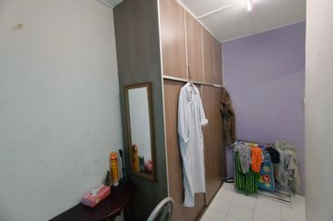 SemiD Cluster 2sty Putra Perdana Puchong NonBumi,Face Open, Extend Dapur