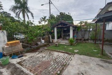 SemiD Cluster 2sty Putra Perdana Puchong NonBumi,Face Open, Extend Dapur