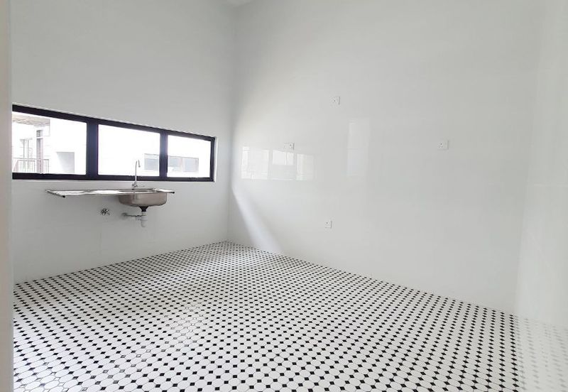 3sty Mulia Residence Cyberjaya FREEHOLD Nonbumi, New Brand Unit, Murah