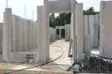 Bandar Baru Salak Tinggi