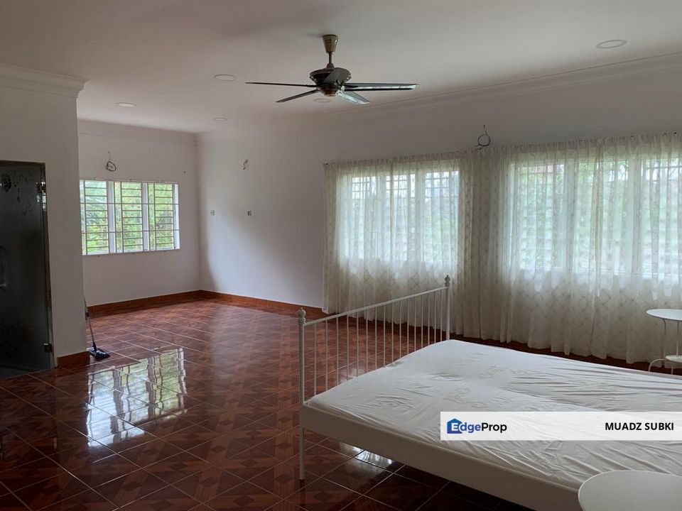 1sty Bungalow Sek 9 Shah Alam CANTIK SANGAT, CAT TERJAGA , 5R5B, Land 9000 sqft, Selangor, Shah Alam