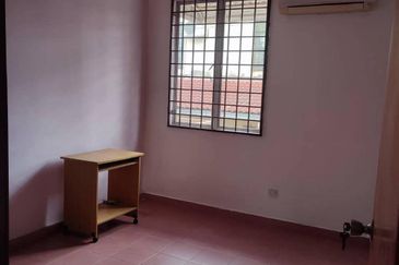 Taman Saujana Puchong