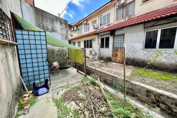 Taman Saujana Puchong